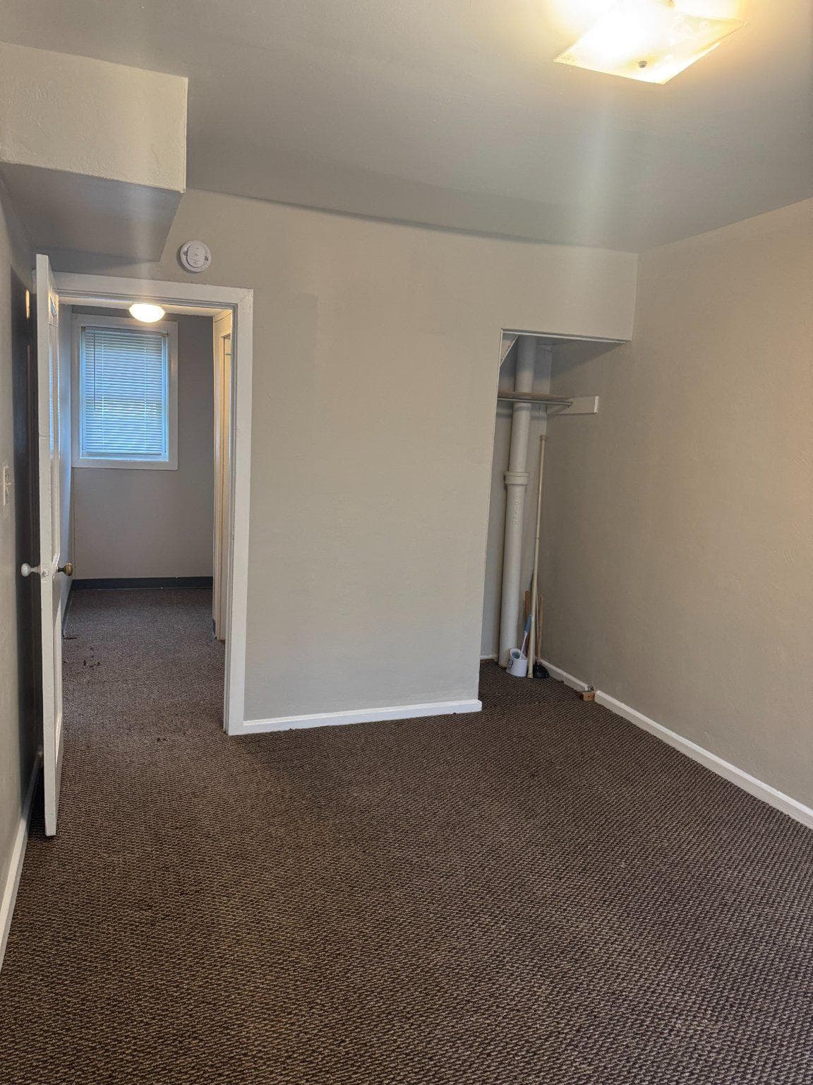 410 Austin Court photo 14