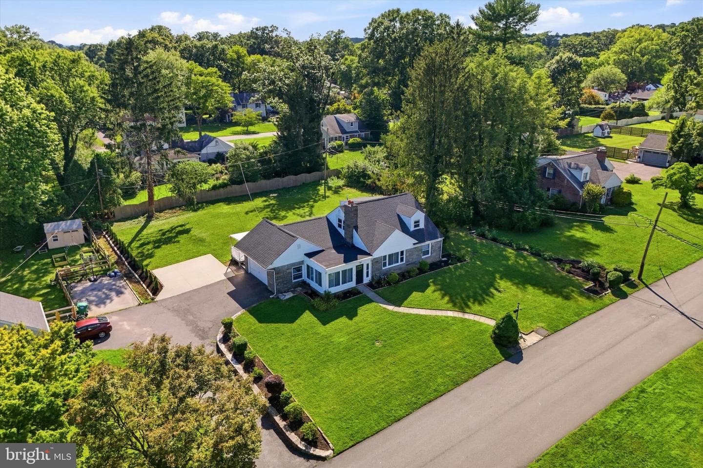 411 Osborne Lane, Wallingford