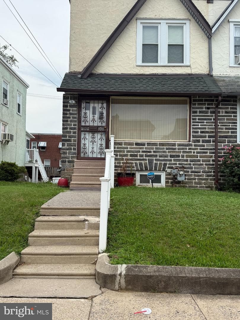 838 Bullock Avenue photo 1