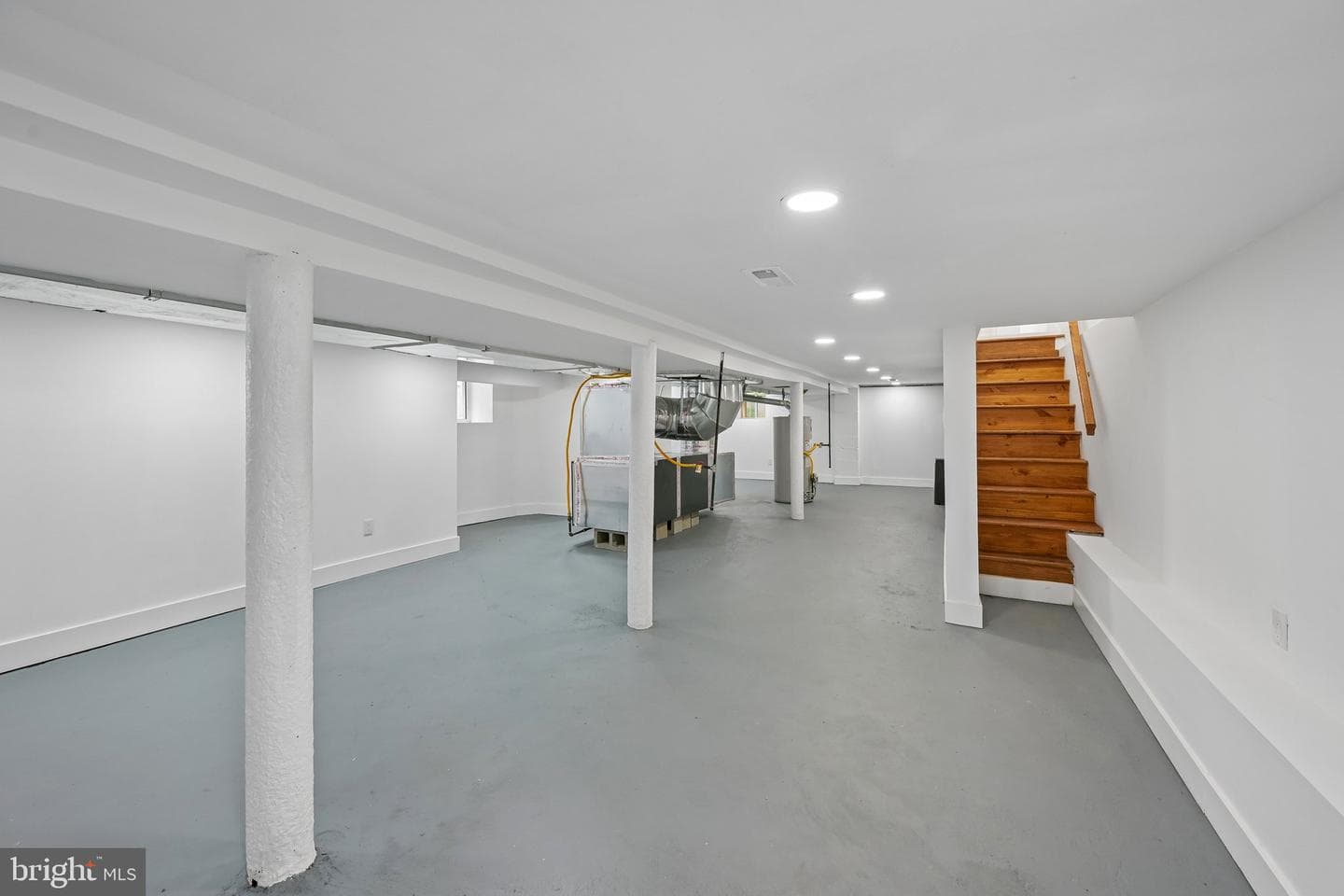 45 W Essex Avenue photo 32