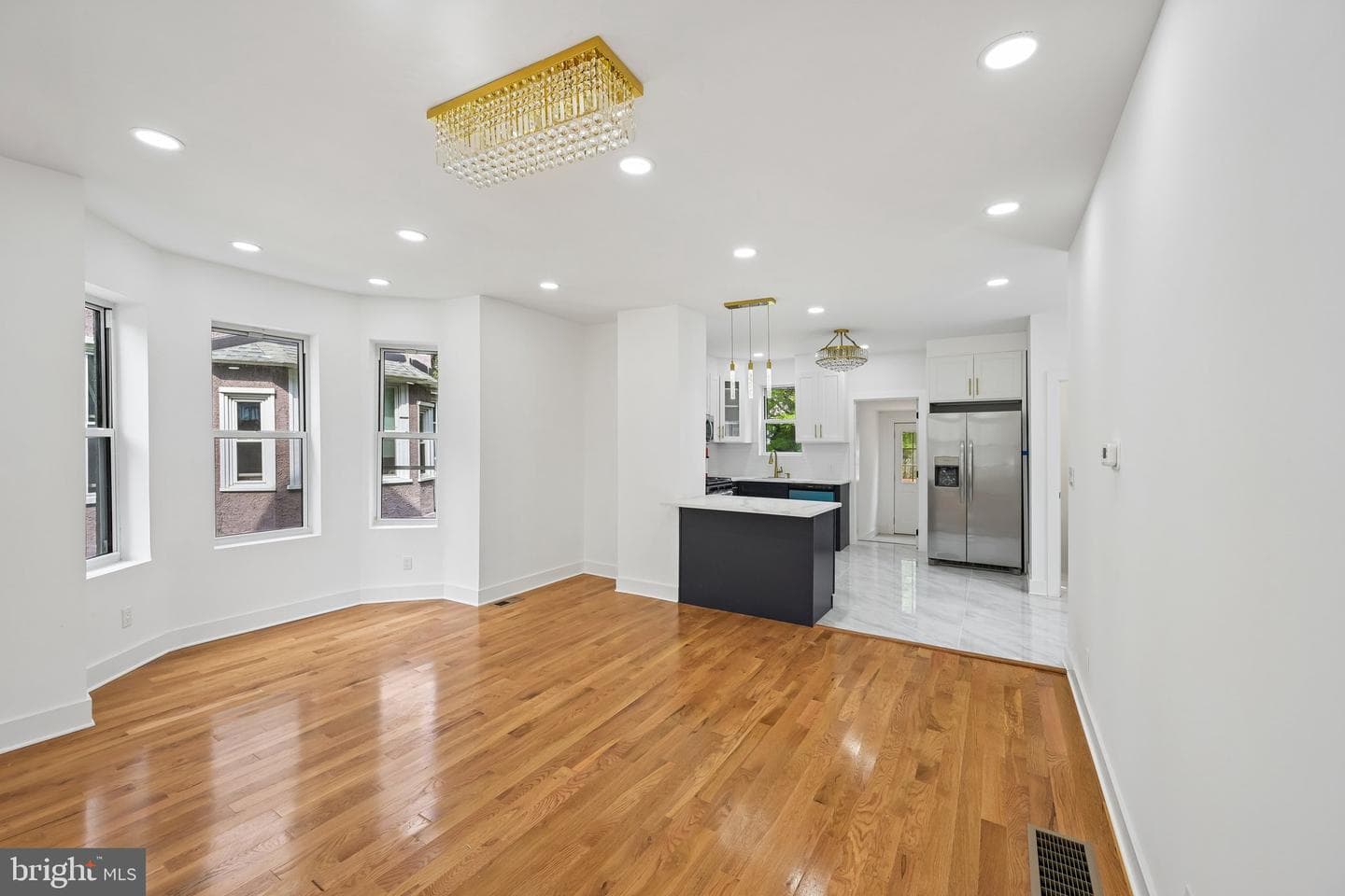 45 W Essex Avenue photo 8