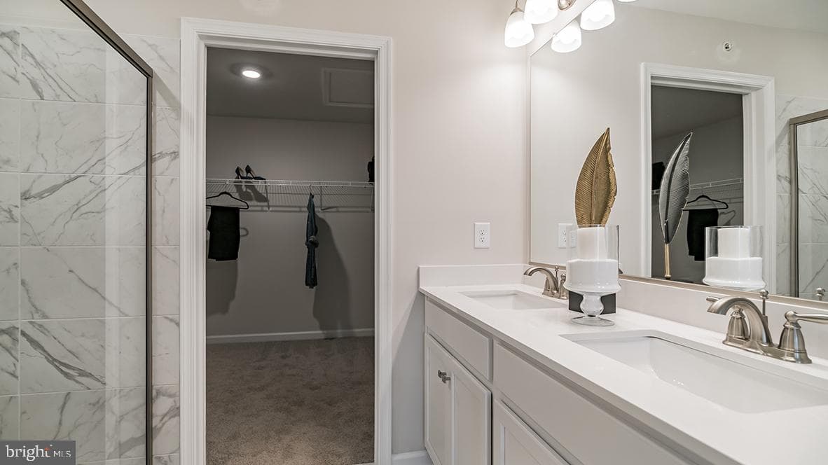 407 Moore Road photo 17