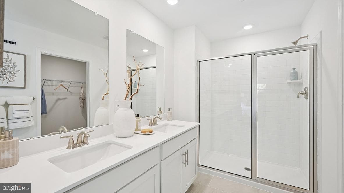 411 Moore Road photo 9