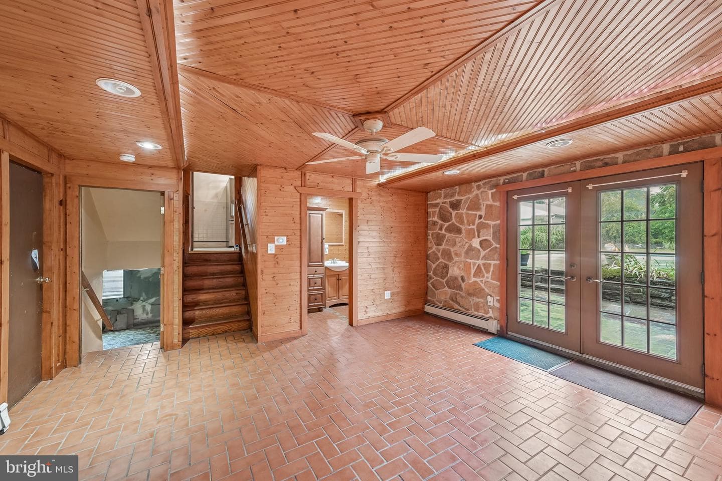 718 Agnes Avenue photo 40