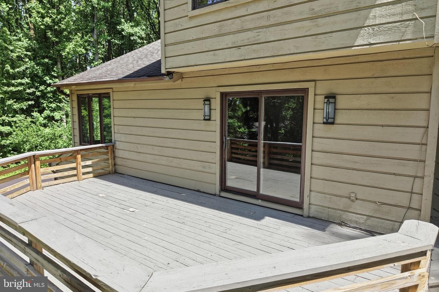 3 Upper Bank Drive photo 34