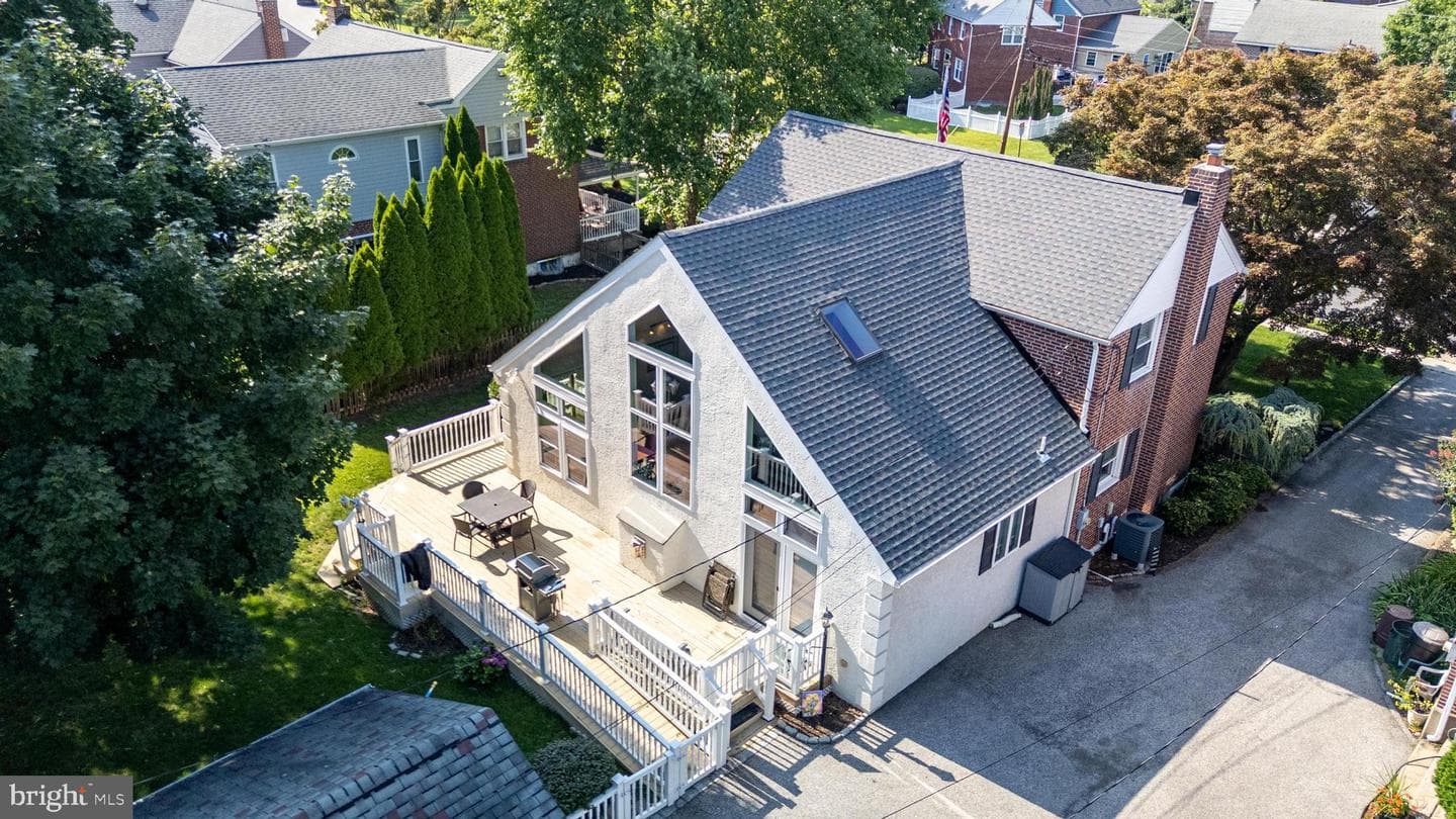 540 Hawarden Road photo 29