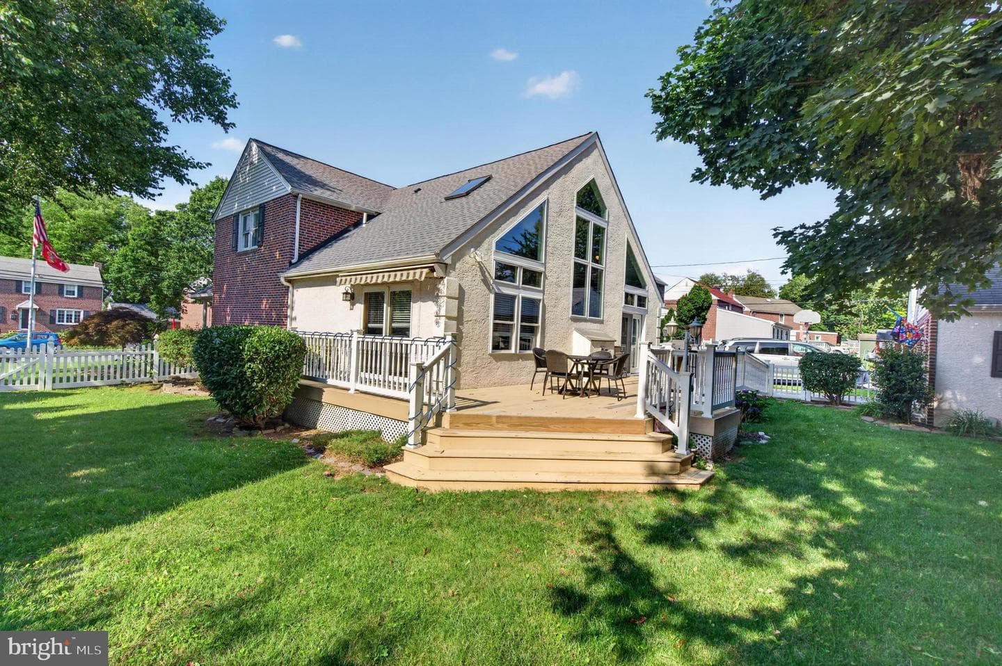 540 Hawarden Road photo 34