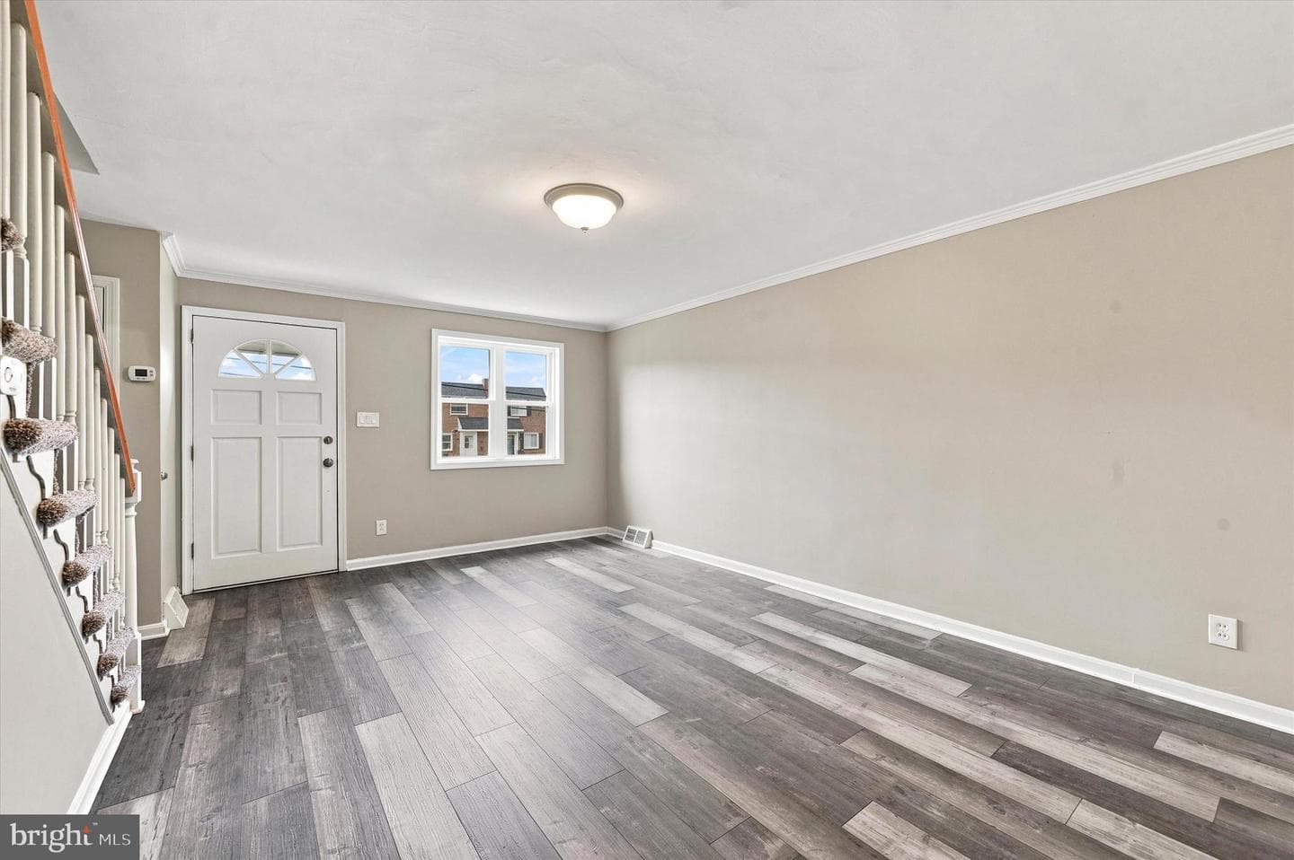 802 Grant Road photo 6