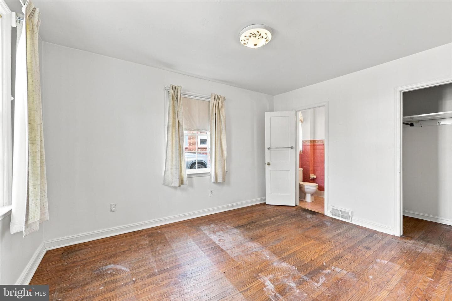 407 Buse Street photo 10
