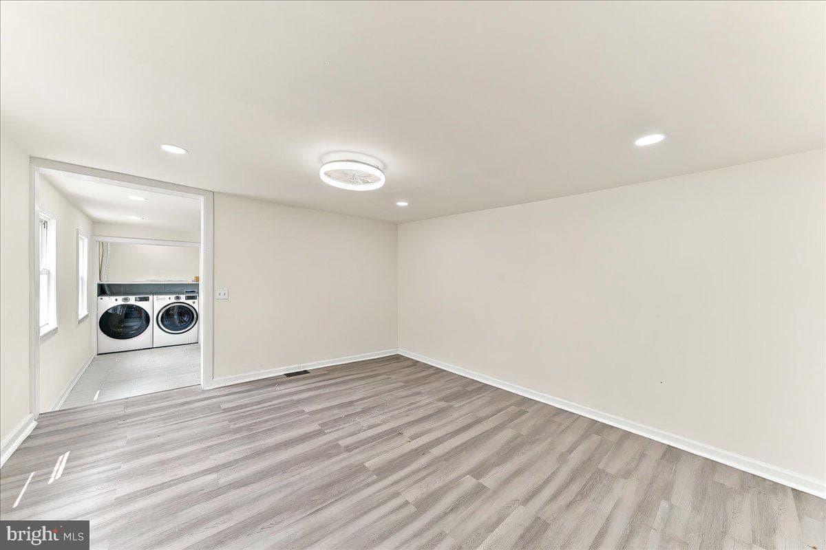 2103 Chichester Avenue photo 5
