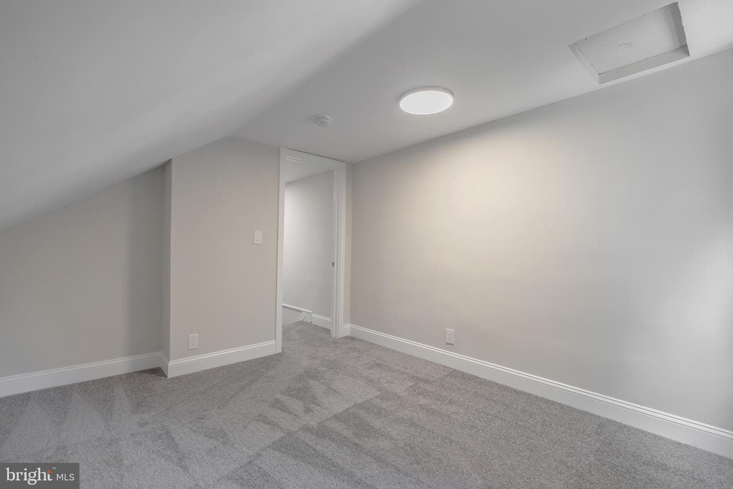45 S Brighton Avenue photo 33
