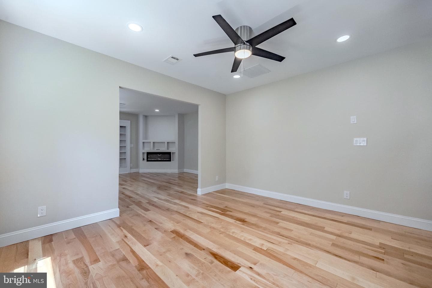 45 S Brighton Avenue photo 5
