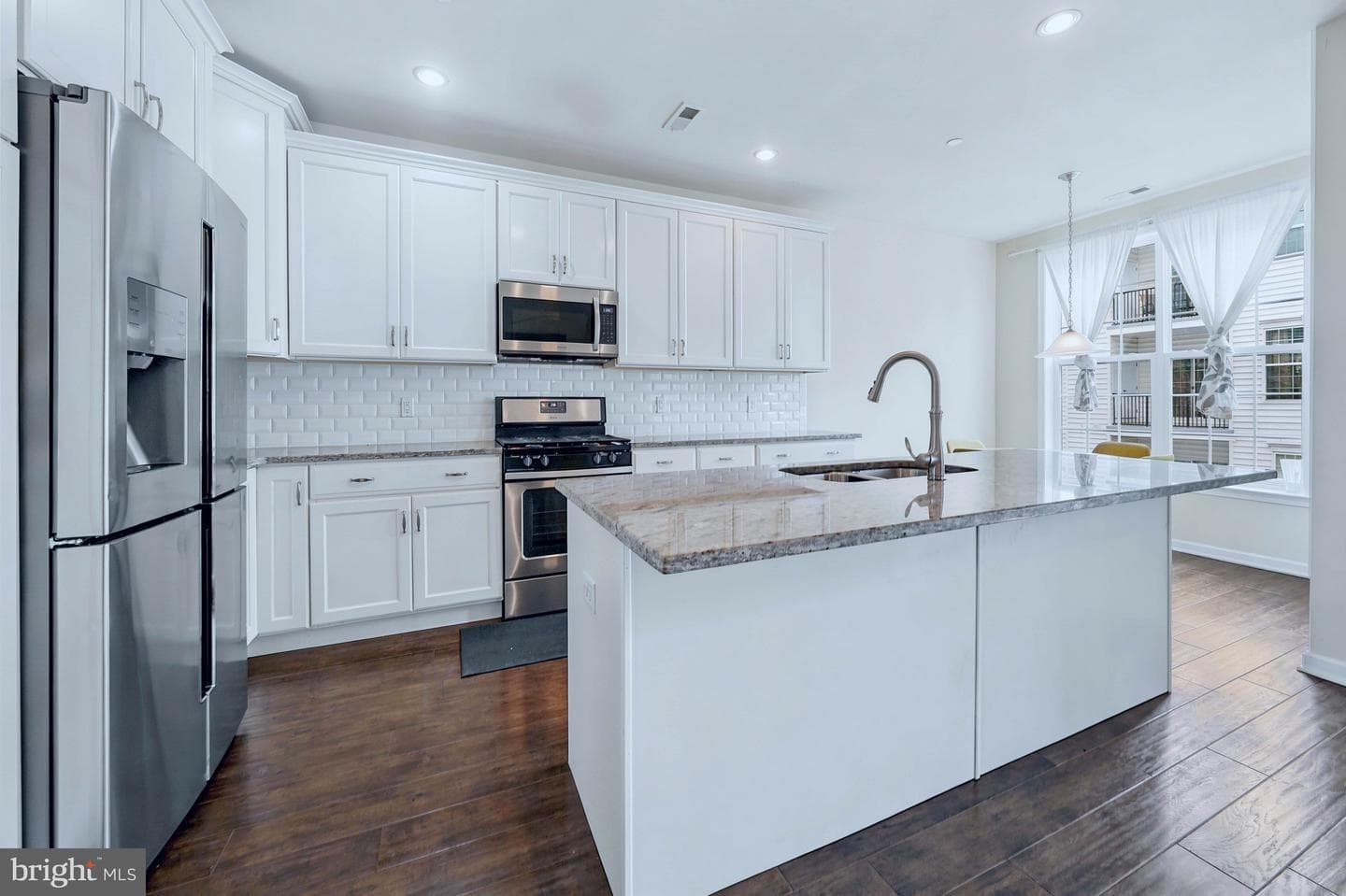 103b Jay Alley photo 13