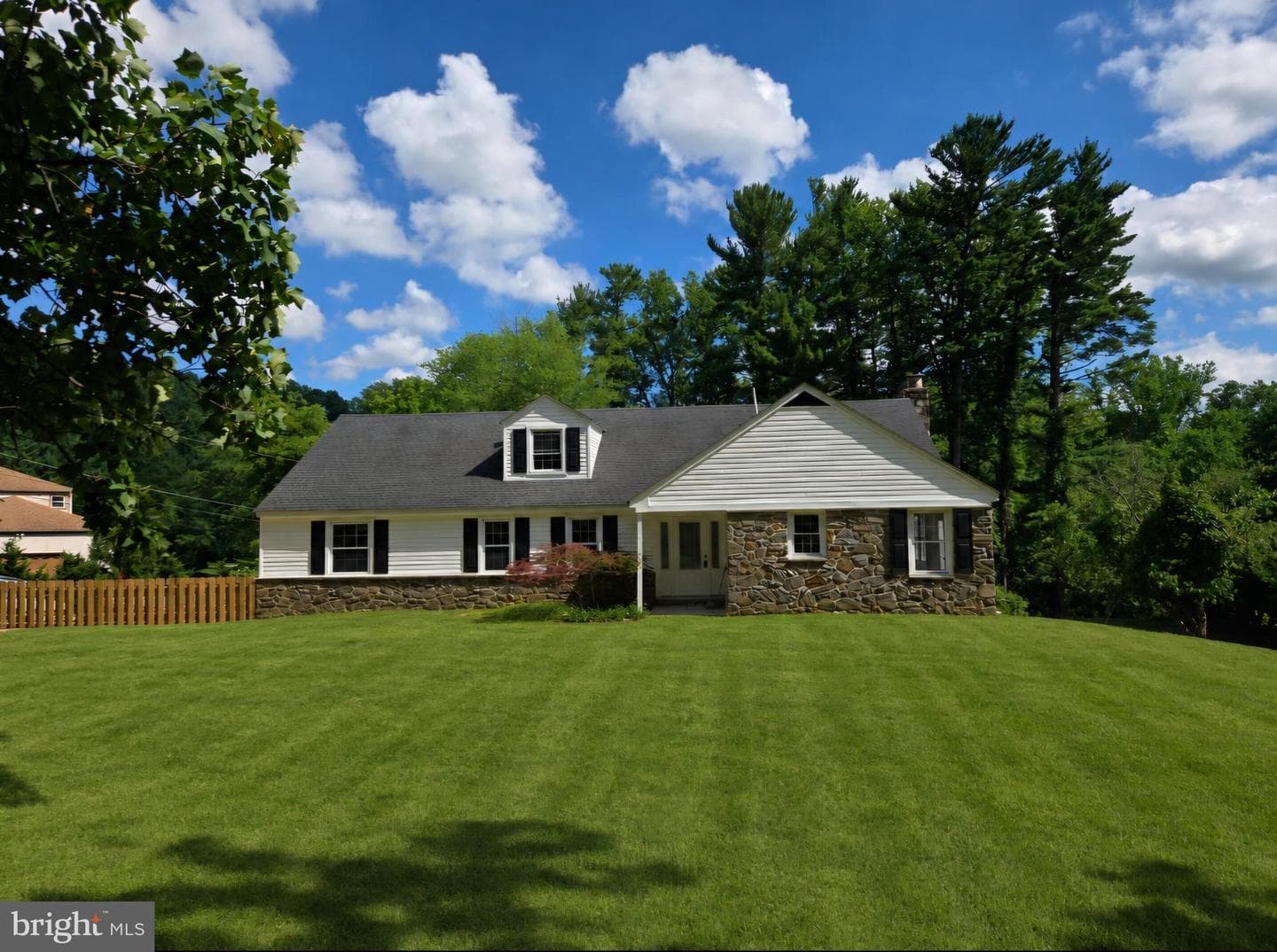 320 Sycamore Mills Road photo 1