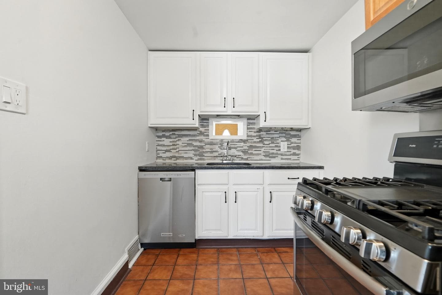 133 Willowbrook Road photo 17