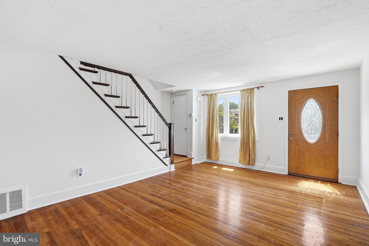 133 Willowbrook Road photo 8
