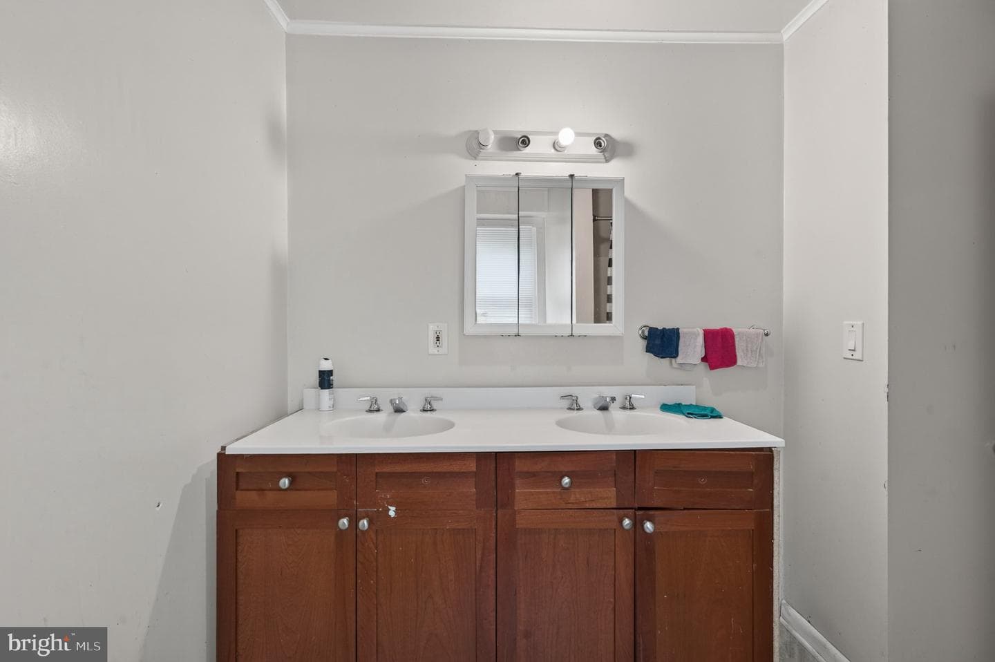 900 Andrews Avenue photo 31