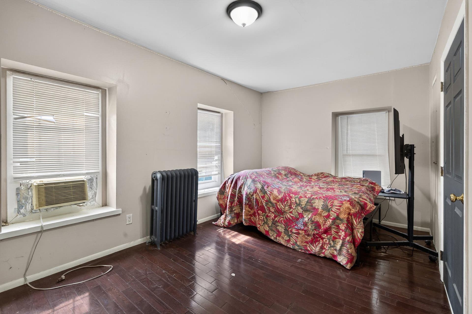 900 Andrews Avenue photo 34