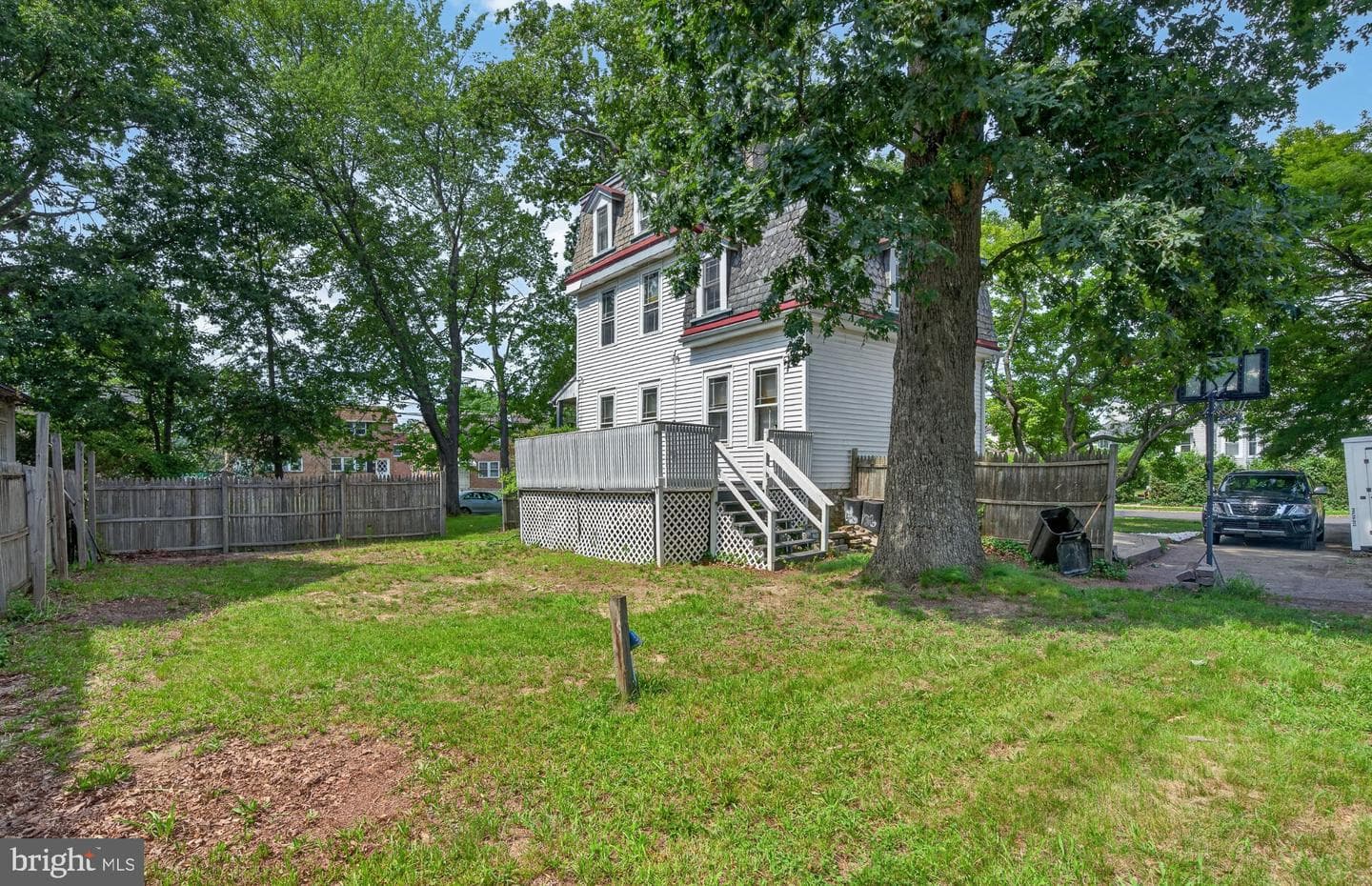 900 Andrews Avenue photo 41