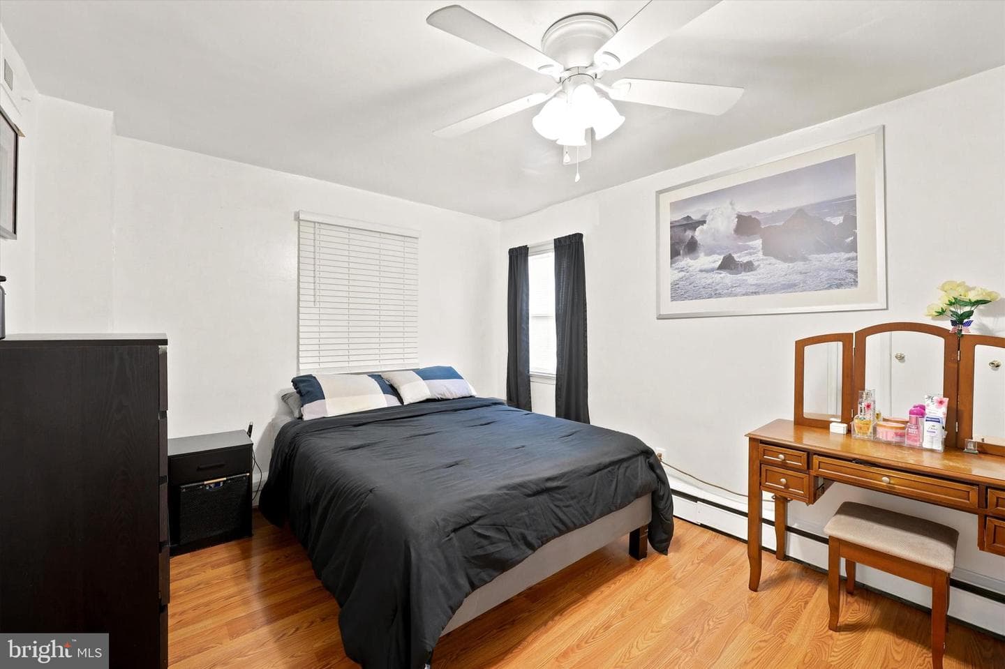 1249 E 12th Street photo 14