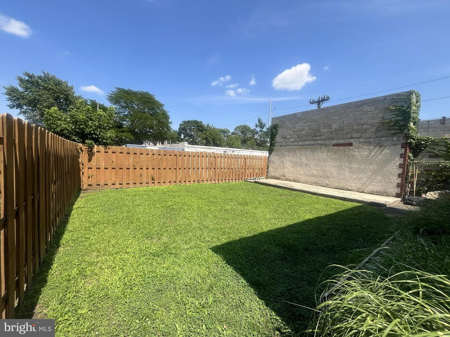 27 Roberta Avenue photo 13