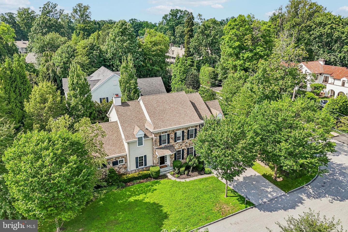 100 Braebank Lane photo 68