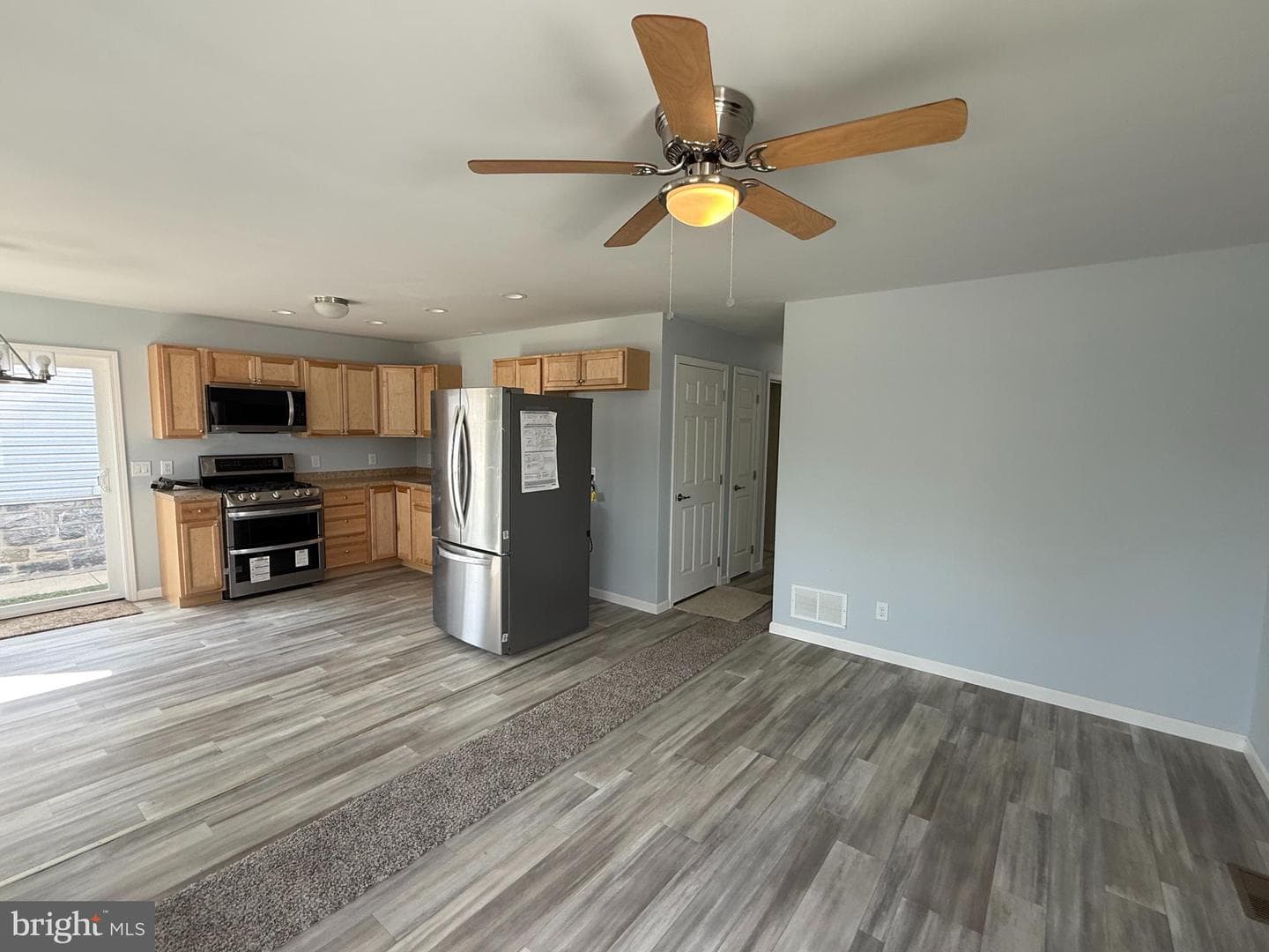 2329 E Macdade Boulevard photo 6