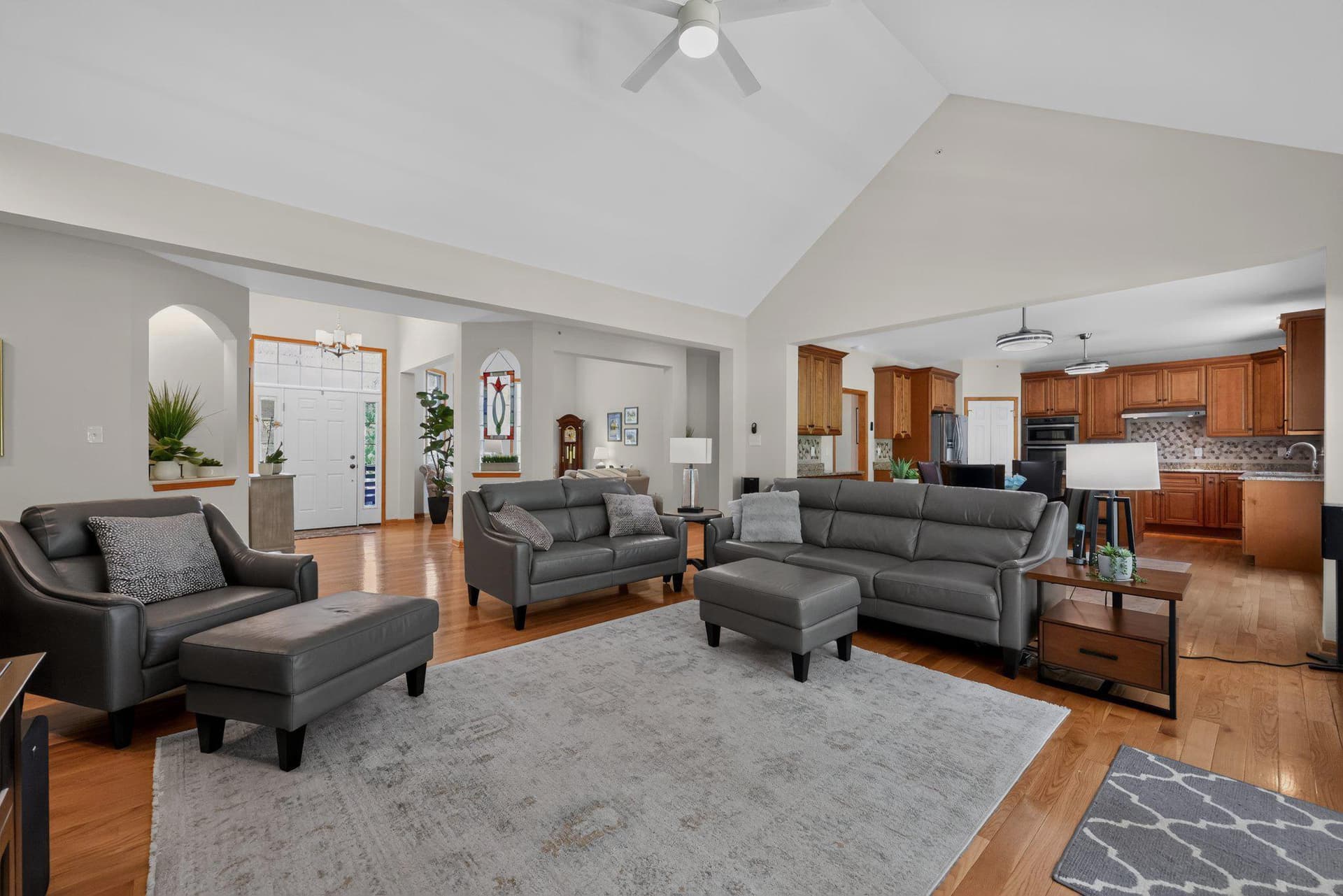 4902 W Chester Pike photo 4