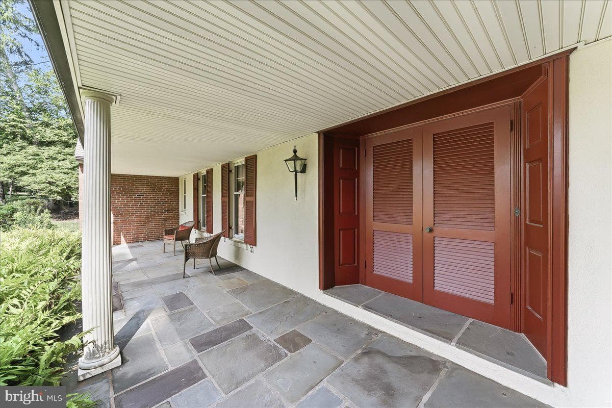 119 Mansion Drive photo 4