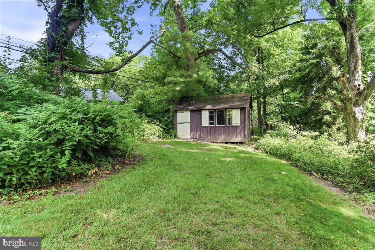 119 Mansion Drive photo 8