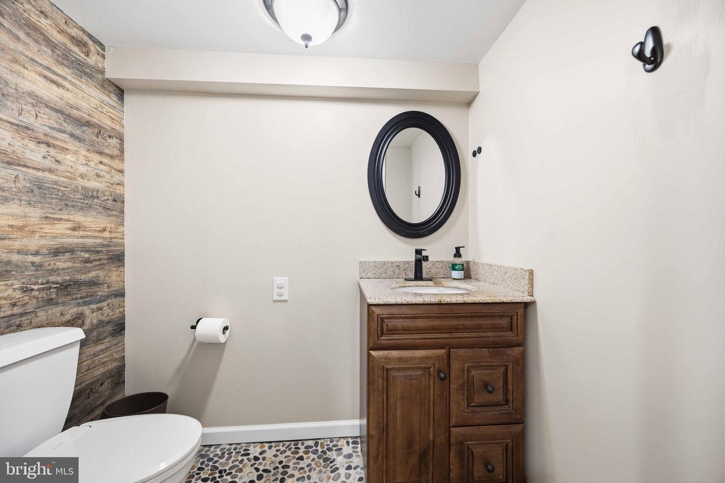 756 Michell Street photo 23