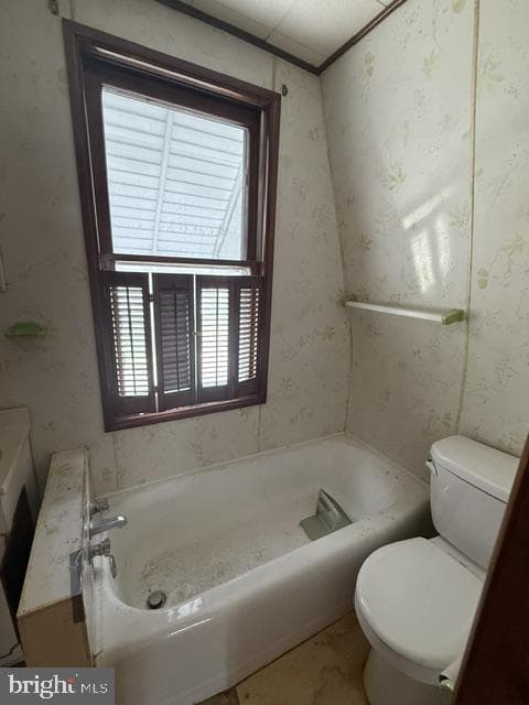 22 W Roland Road photo 3