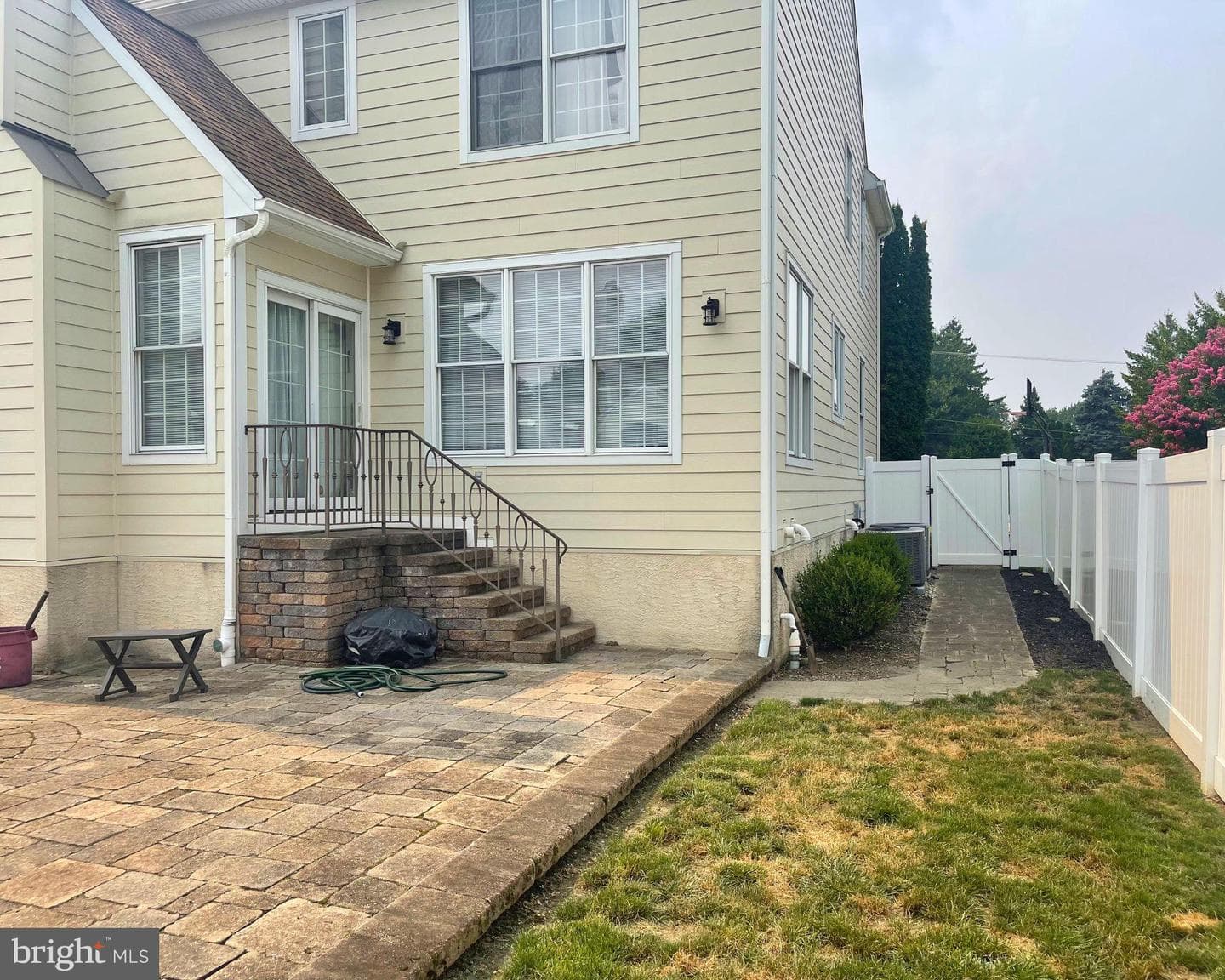 305 Langford Road photo 4