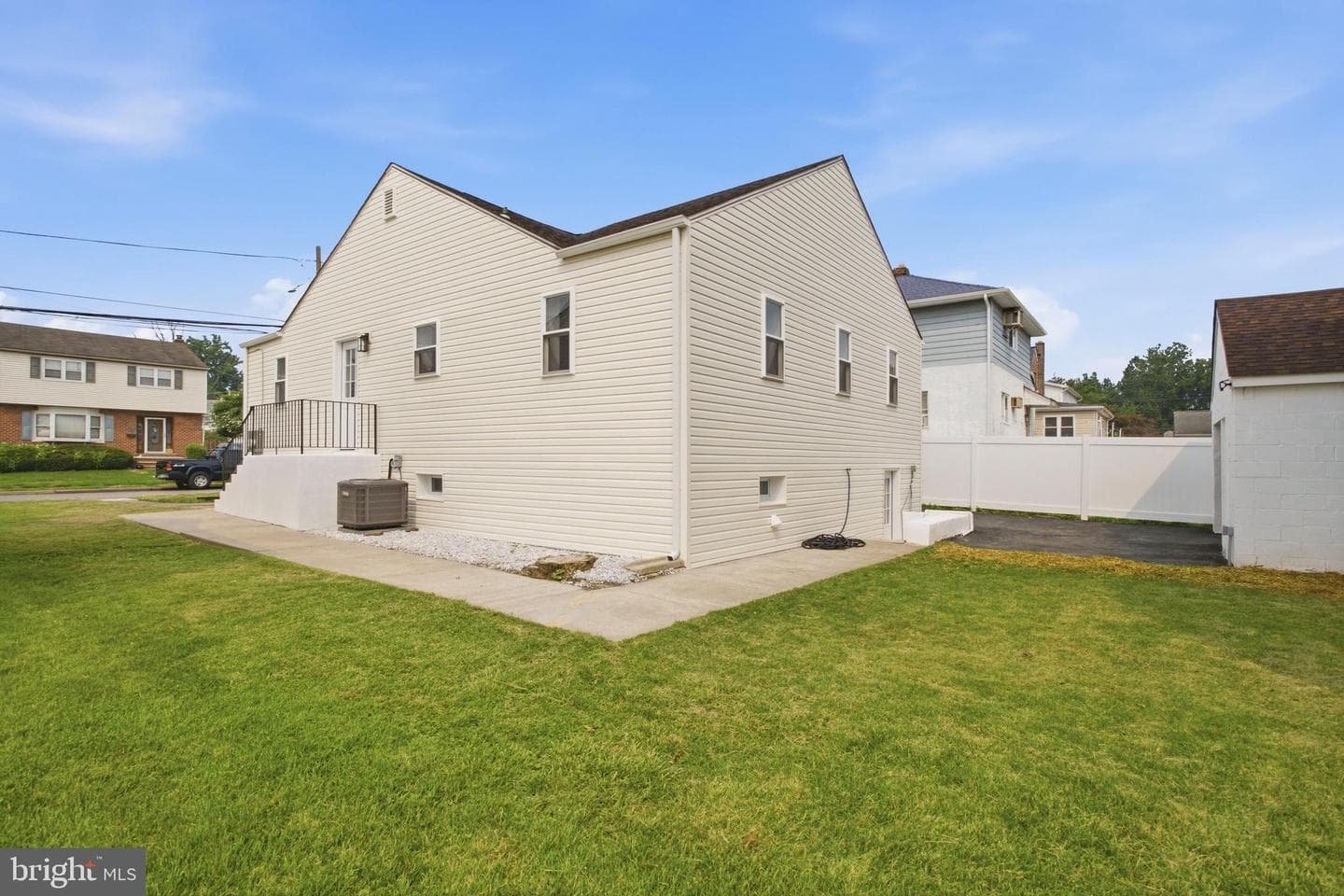 314 Swarthmore Avenue photo 45