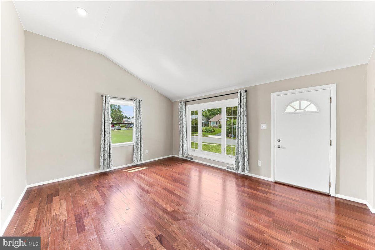 106 Marianville Road photo 3