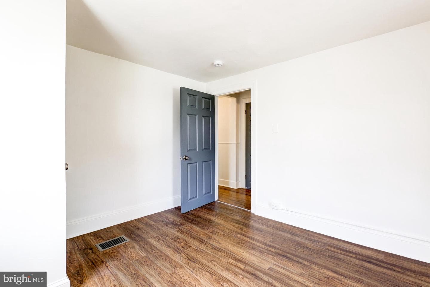 605 Vernon Street photo 18