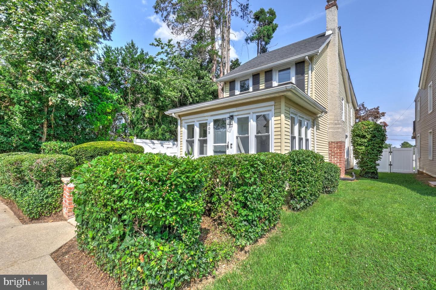 605 Vernon Street photo 31