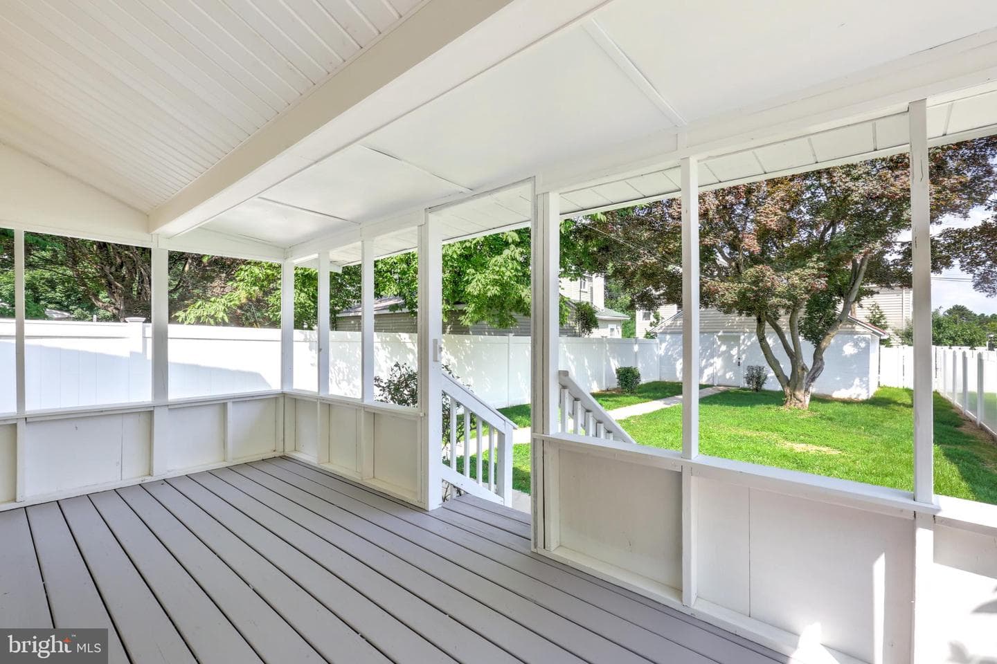 605 Vernon Street photo 35
