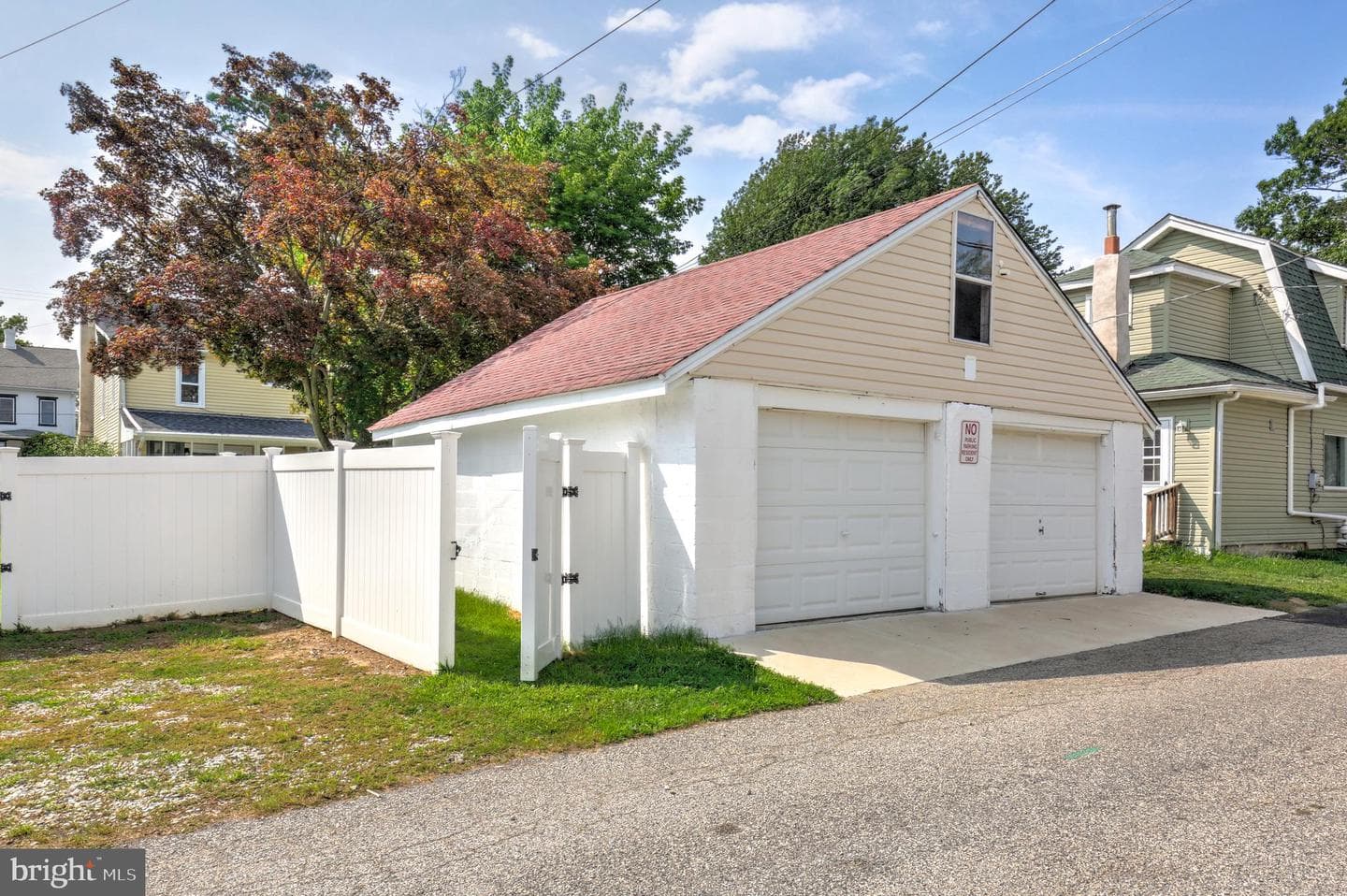 605 Vernon Street photo 39