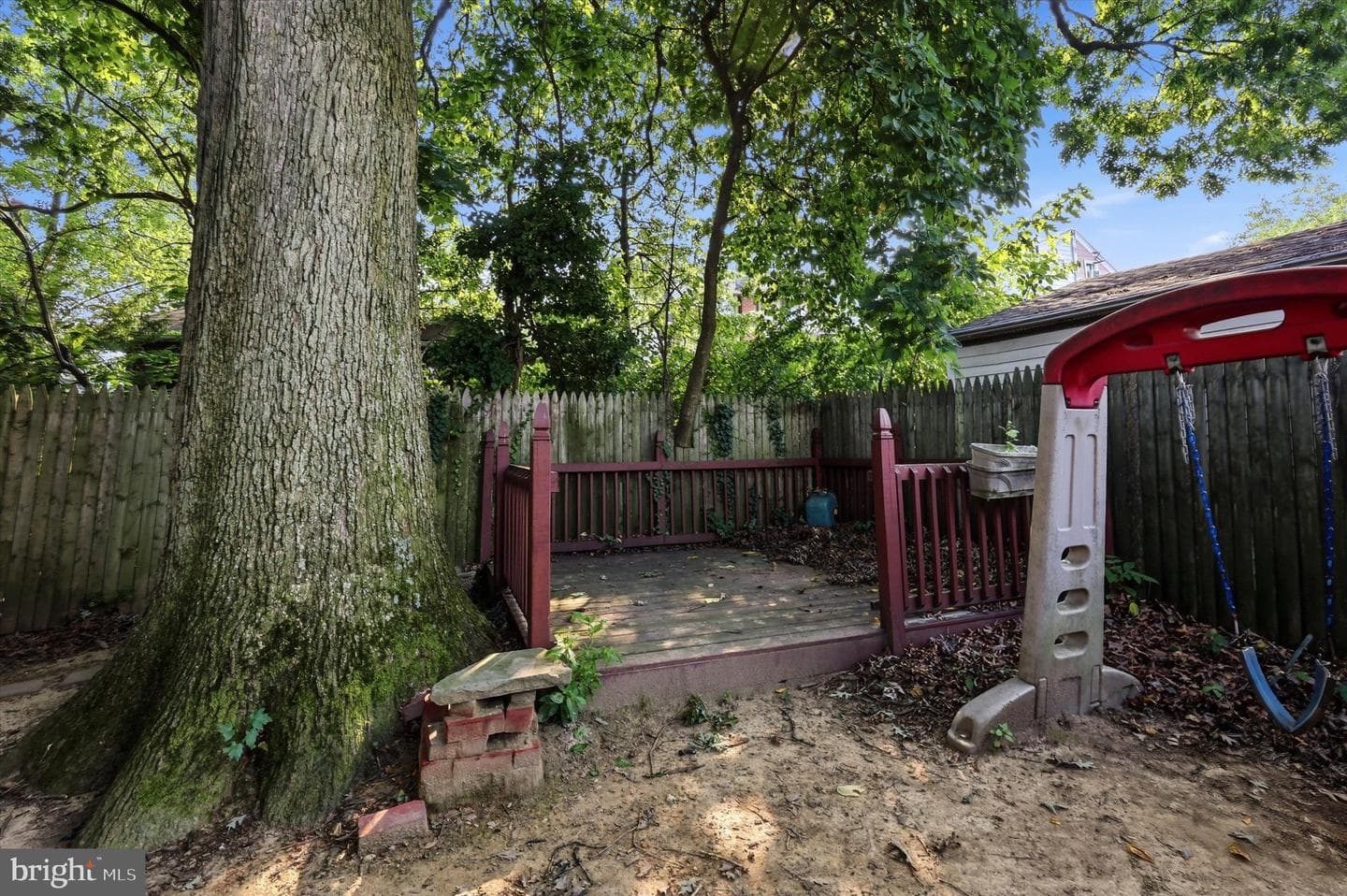 821 Bedford photo 22