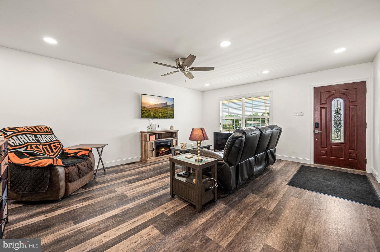 601 Orchard Way photo 5
