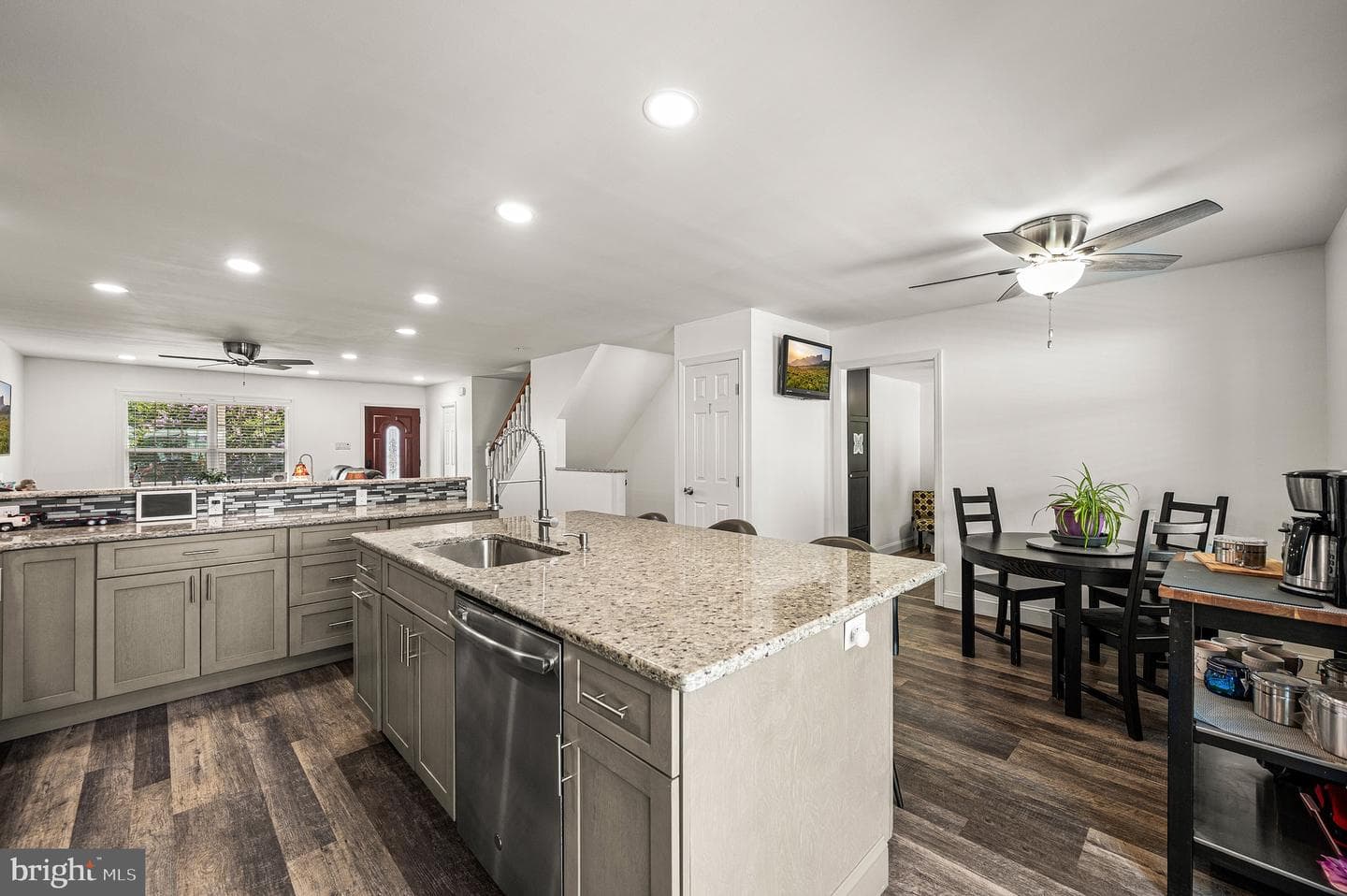 601 Orchard Way photo 9