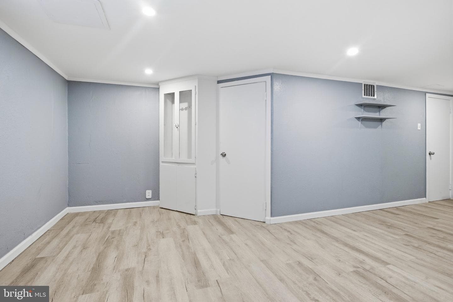 151 Alverstone Road photo 28