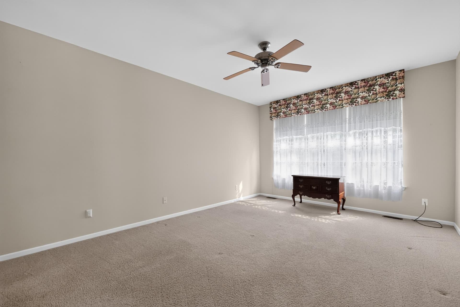 2105 White Fox Way photo 10