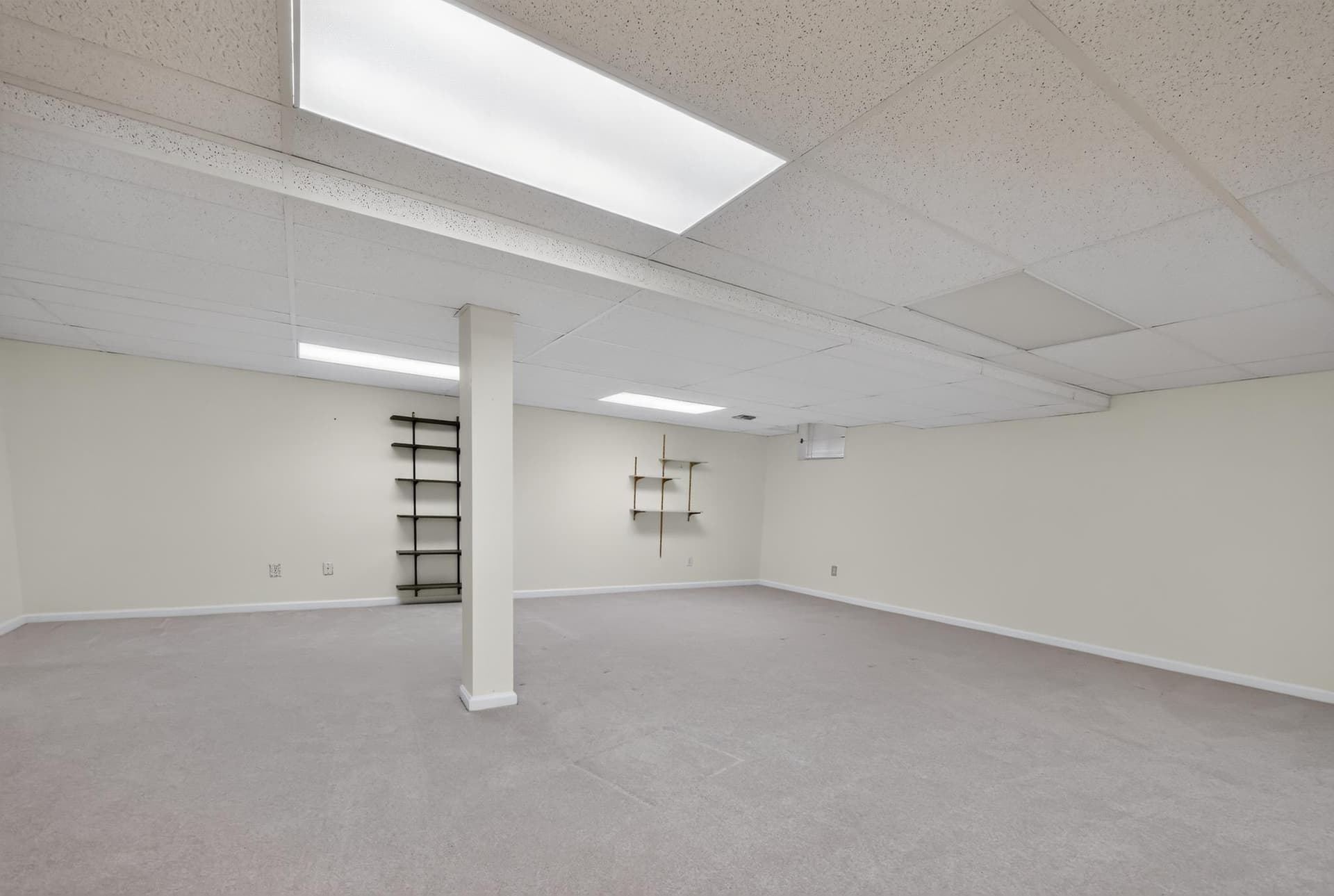 2105 White Fox Way photo 19