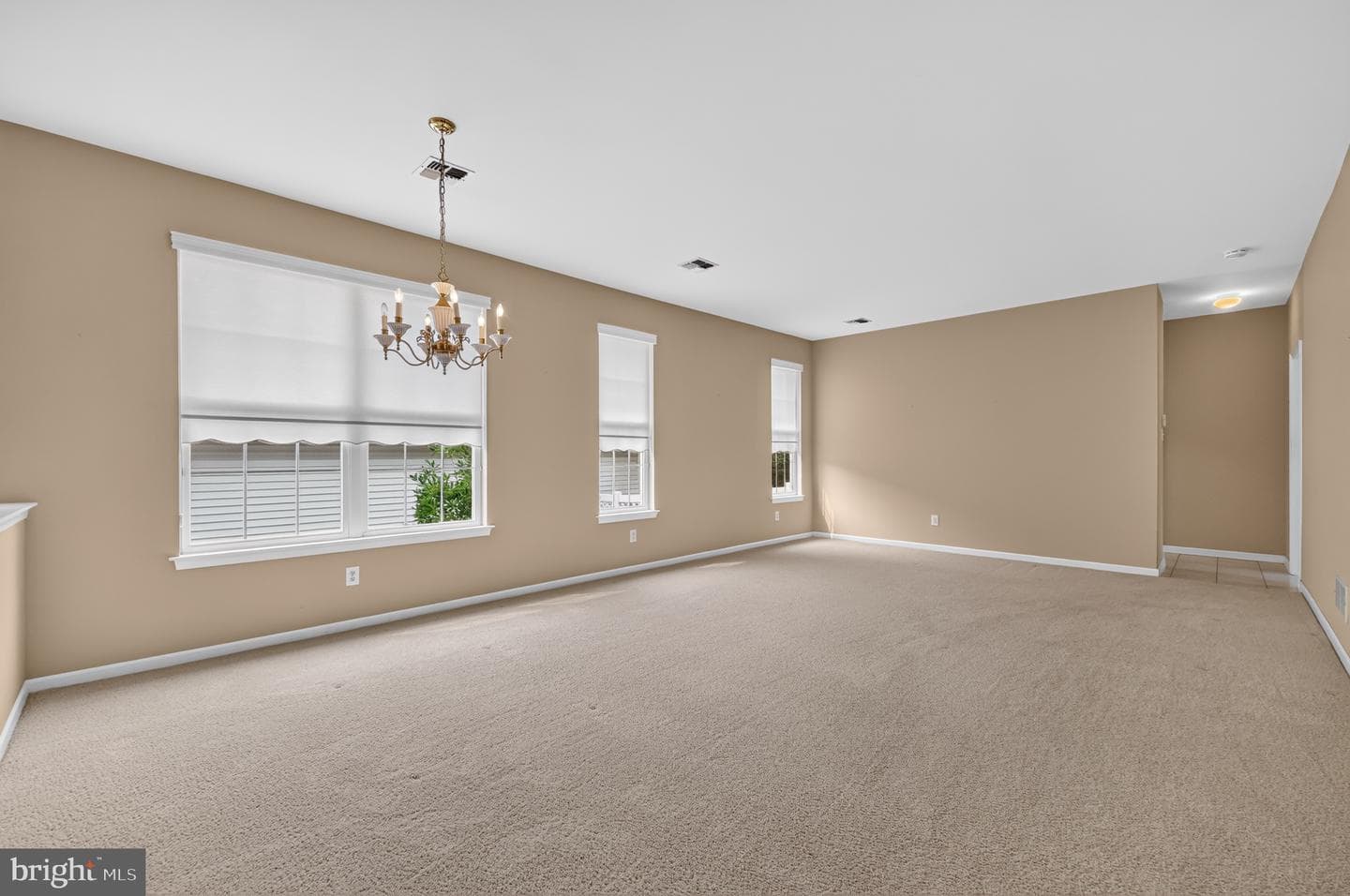 2105 White Fox Way photo 3