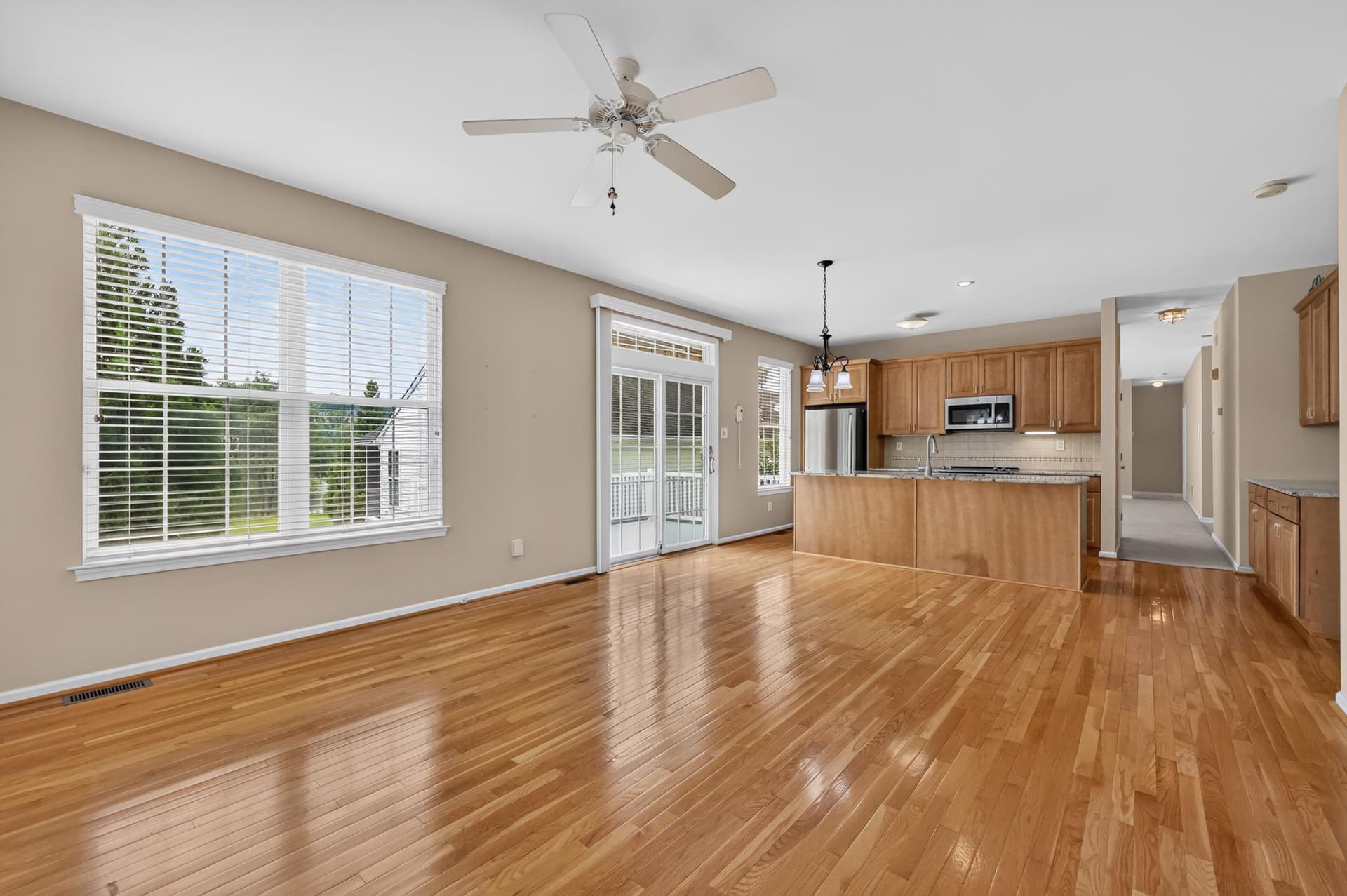 2105 White Fox Way photo 7