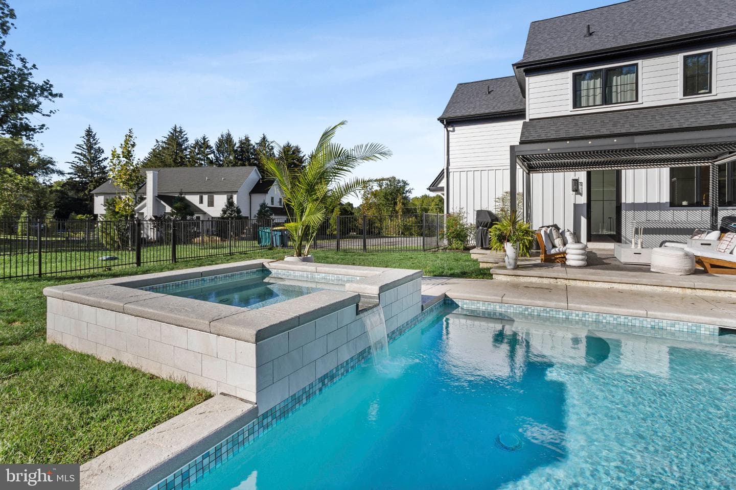 1337 Valley Road photo 6