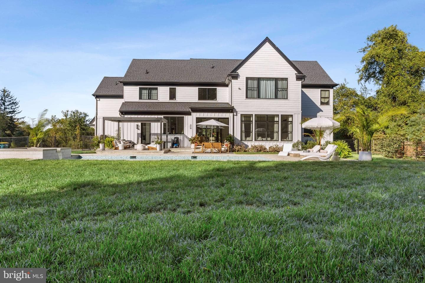 1337 Valley Road photo 70