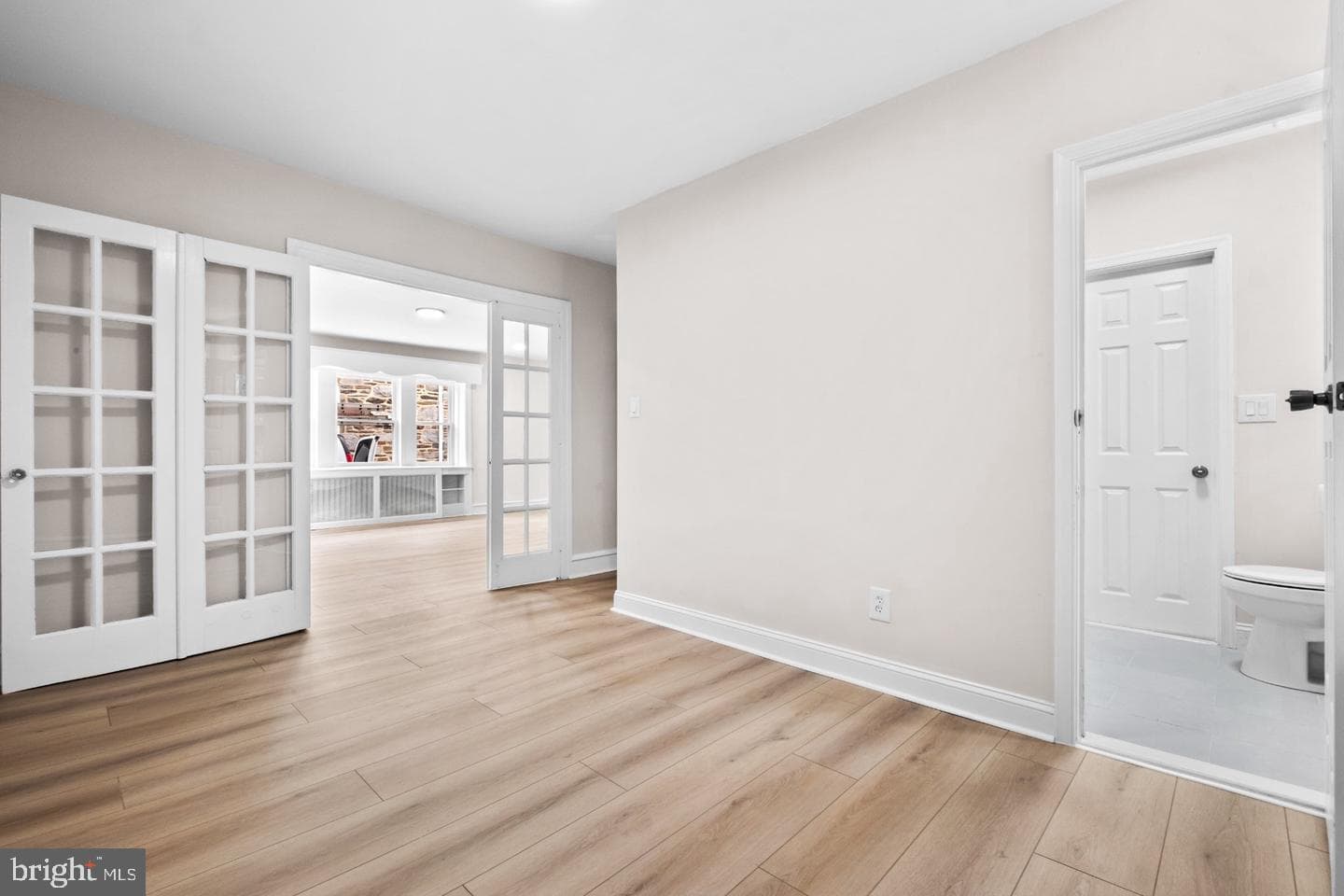 7103 Penarth Avenue photo 16